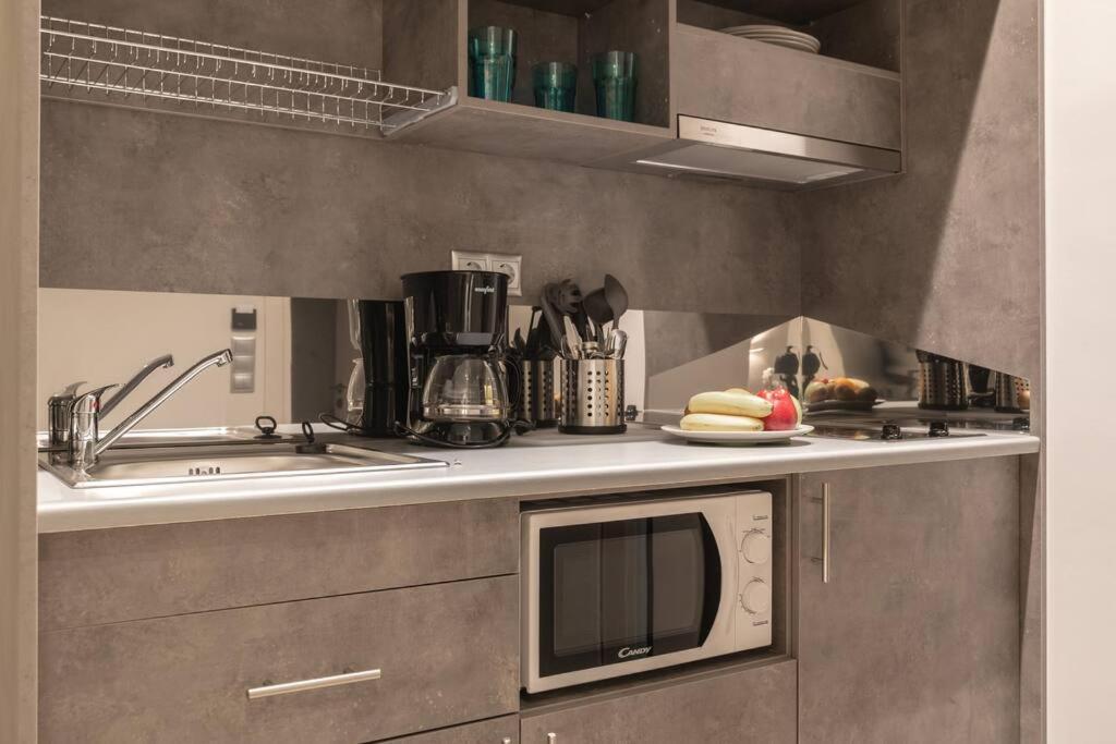 A11 Pristine & Comfy Studio Near Plaka & Parthenon Афины Экстерьер фото